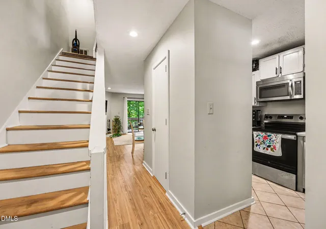 Homes for sale in Carrboro, NC | 314 Cedarwood Ln, Carrboro, NC 27510 | MLS# 10170496