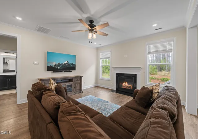 Photo 4 of Sale Pending at 174 Two Creeks Loop, Chapel Hill, NC 27517 | MLS# 10169909 | Listing updated on 2026-08-19