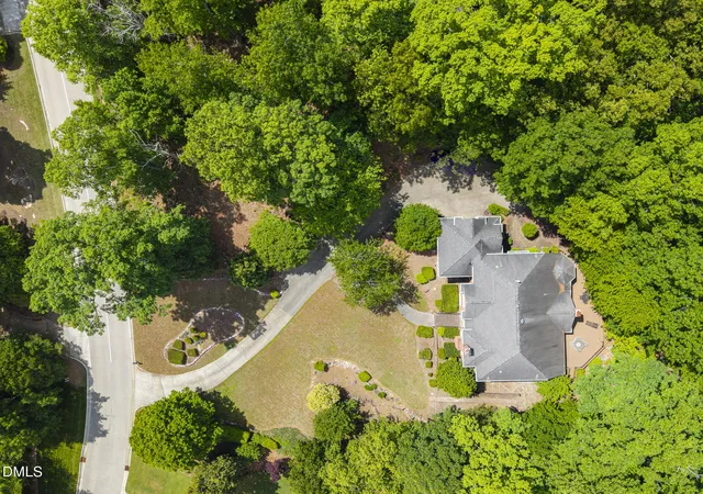 5th image of 10234 Governors Dr, Chapel Hill, NC 27517 | MLS# 10164618