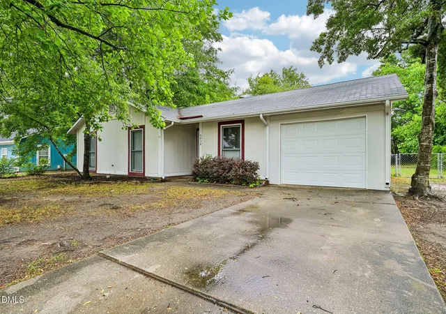 2nd image of 6434 Rannock Dr, Fayetteville, NC 28304 | MLS# 10166160