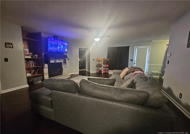 2nd image of 7490 Fairpoint Dr, Fayetteville, NC 28314 | MLS# 761861