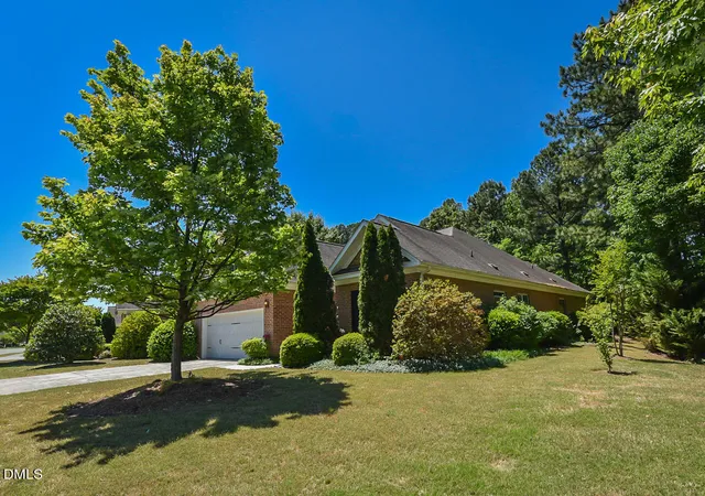 2nd image of 242 Hales Wood Rd, Chapel Hill, NC 27517 | MLS# 10165268