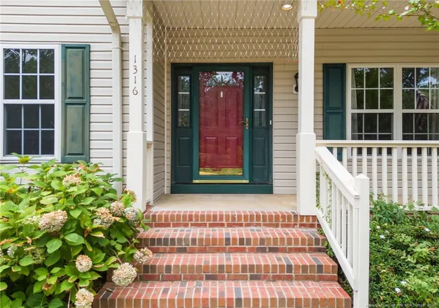Photo 4 of Single family home for sale at 1316 Devonshire Trl, Aberdeen, NC 28315 | MLS# 761360 | Listing updated on 2026-08-31