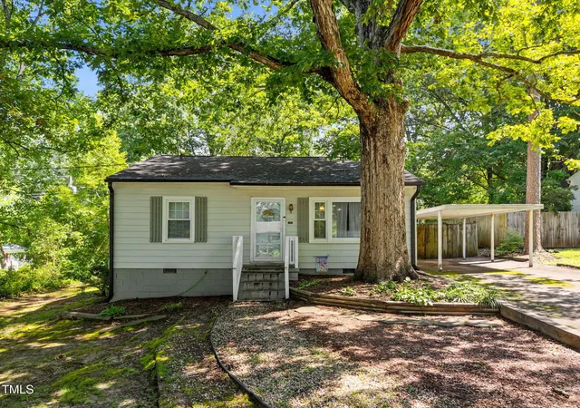 Photo 2 of Single Family Residence at 860 Nelson St, Henderson, NC 27536 | MLS# 10164652 |  | Sold on 2026-05-29