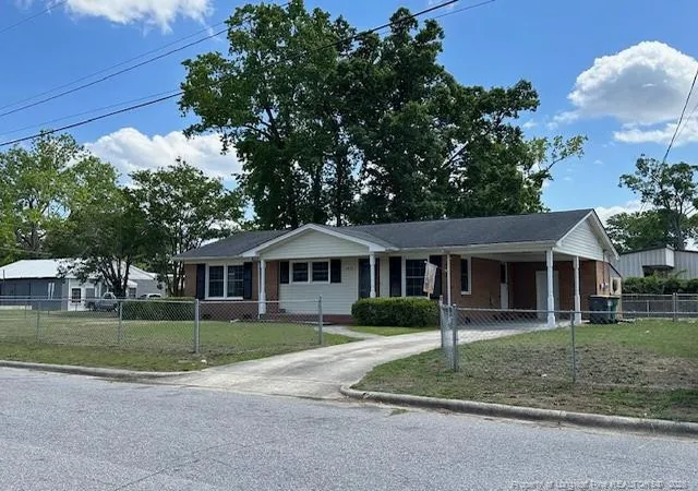 Homes for sale in Lumberton, NC | 1412 Mcarthur St, Lumberton, NC 28358 | MLS# 761922