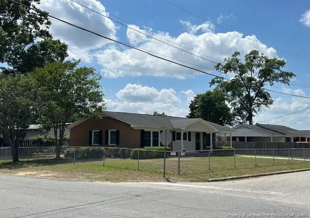 Homes for sale in Lumberton, NC | 1412 Mcarthur St, Lumberton, NC 28358 | MLS# 761922