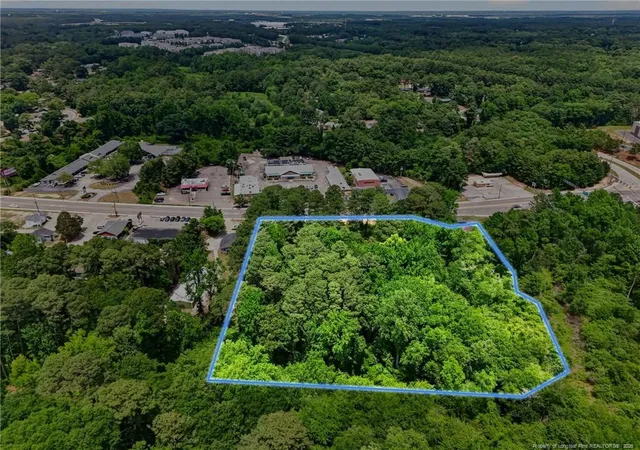 4th image of 5017 Yadkin Rd, Fayetteville, NC 28303 | MLS# 761783