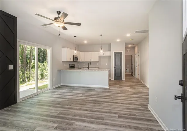 2nd image of 237 Windsor Dr, Fayetteville, NC 28301 | MLS# 761947
