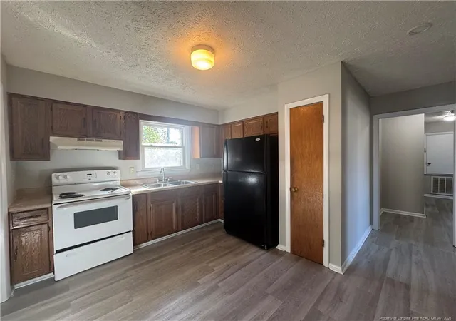 4th image of 3200 Teakwood Ct, Hope Mills, NC 28348 | MLS# 761959