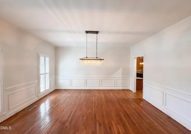 Photo 4 of Single family home for sale at 2005 Katesbridge Ln, Raleigh, NC 27614 | MLS# 10165256 | Listing updated on 2026-09-24