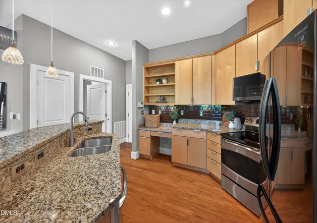 Homes for sale in Durham, NC | 300 Finsbury St #Apt 210, Durham, NC 27703 | MLS# 10167702