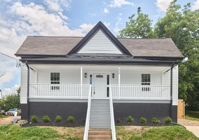 Photo 2 of Single family home for sale at 808 Eva St, Durham, NC 27701 | MLS# 10165101 | Listing updated on 2026-09-17