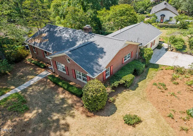 3rd image of 3007 Charwood Pl, Raleigh, NC 27612 | MLS# 10168937