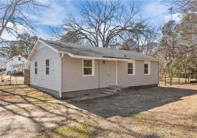 3rd image of 518 S Cool Spring St, Fayetteville, NC 28301 | MLS# 762040