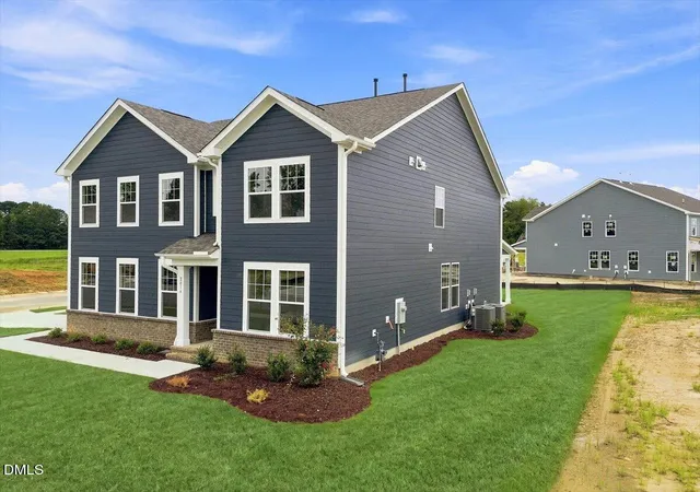 Photo 2 of Single family home for sale at 1420 Green Cypress Dr, Zebulon, NC 27597 | MLS# 10166248 | Listing updated on 2026-09-02