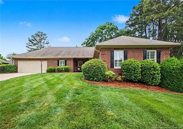 1st image of 1004 Wentworth Ct, Sanford, NC 27330 | MLS# 761839