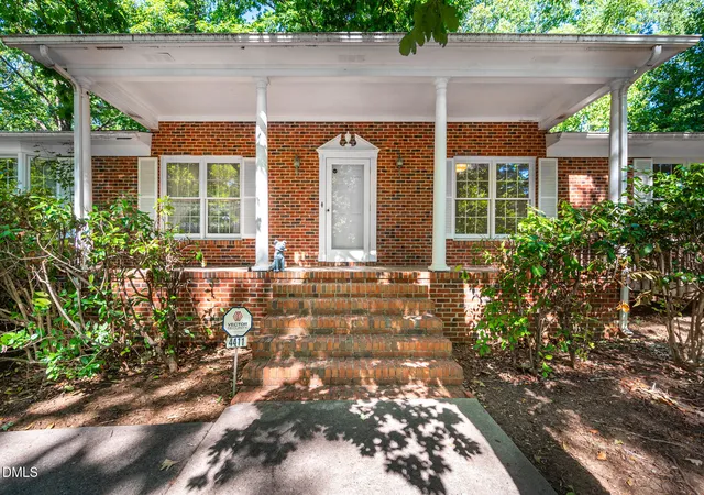 Photo 4 of Single family home for sale at 4411 Rhew Dr, Durham, NC 27704 | MLS# 10165237 | Listing updated on 2026-07-18