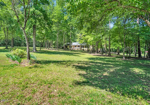 Photo 4 of Single family home for sale at 23 Turkey Crk Trl, Pittsboro, NC 27312 | MLS# 10166720 | Listing updated on 2026-07-18
