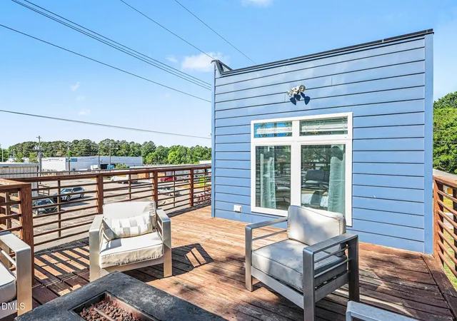Photo 2 of Single family home for sale at 1321 S Bloodworth St, Raleigh, NC 27601 | MLS# 10165335 | Listing updated on 2026-09-30