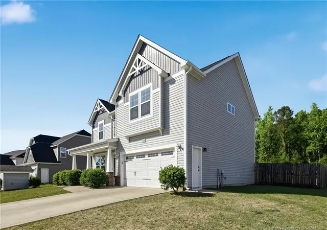 2nd image of 340 Gadson Dr, Hope Mills, NC 28348 | MLS# 761988