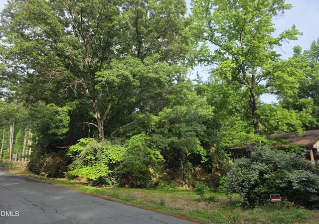 Homes for sale in Chapel Hill, NC | 200 Eastwood Rd, Chapel Hill, NC 27514 | MLS# 10166842