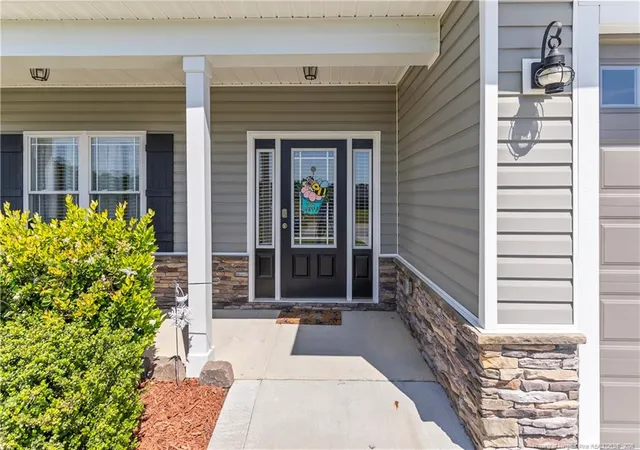 3rd image of 5528 Mountain Run Dr, Hope Mills, NC 28348 | MLS# 761999