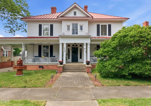 1st image of 205 E Front St, Oxford, NC 27565 | MLS# 10165947