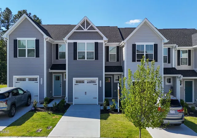 2nd image of 6608 Gibraltar Rock Dr, Raleigh, NC 27610 | MLS# 10167036
