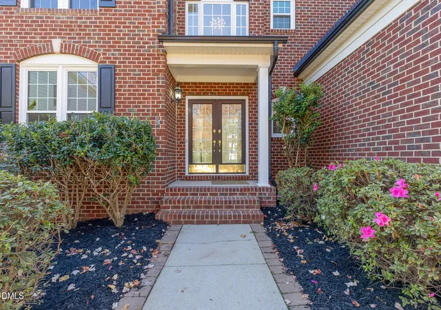 3rd image of 9113 Mission Hills Ct, Raleigh, NC 27617 | MLS# 10165453