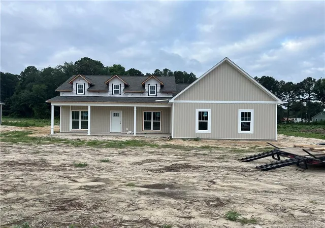 Homes for sale in St. Pauls, NC | 3329 Nc 20 Hwy, St. Pauls, NC 28384 | MLS# 761927