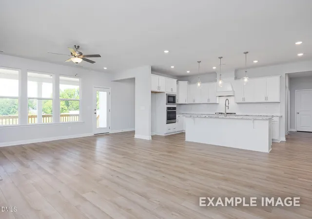4th image of 801 Diana Victoria Ct, Wendell, NC 27591 | MLS# 10165649