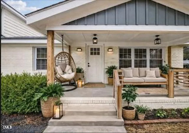 Photo 3 of Single family home for sale at 117 W Allen St, Four Oaks, NC 27524 | MLS# 10188268 | Listing updated on 2026-09-16