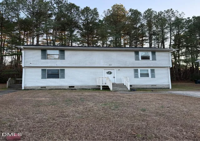 1st image of 1421 Cherrycrest Dr, Durham, NC 27704 | MLS# 10178490