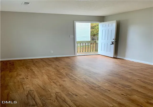 2nd image of 1425 Cherrycrest Dr, Durham, NC 27704 | MLS# 10178473
