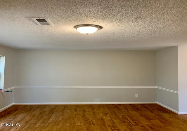 4th image of 1425 Cherrycrest Dr, Durham, NC 27704 | MLS# 10178473