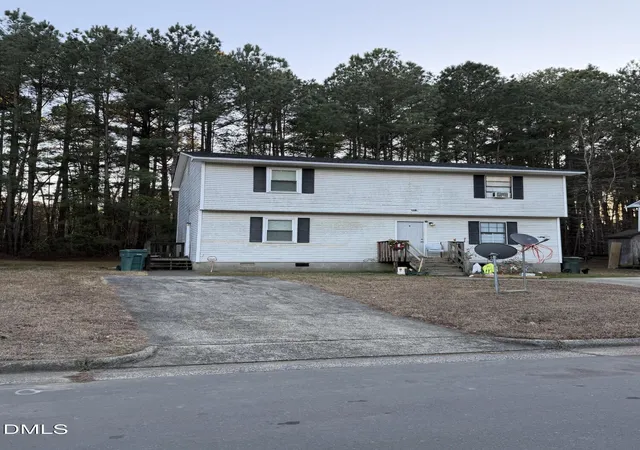 1st image of 1427 Cherrycrest Dr, Durham, NC 27704 | MLS# 10178436