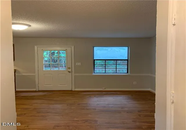 4th image of 1427 Cherrycrest Dr, Durham, NC 27704 | MLS# 10178436