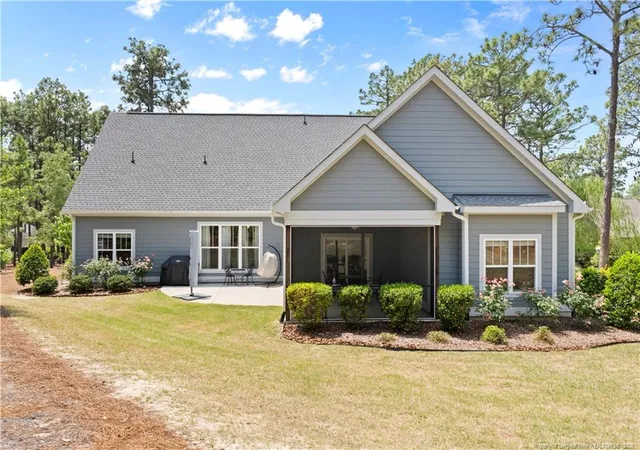 Photo 5 of Single Family Residence at 5 Royal Birkdale Ct, Southern Pines, NC 28387 | MLS# 762001 | | Sold on 2026-08-31