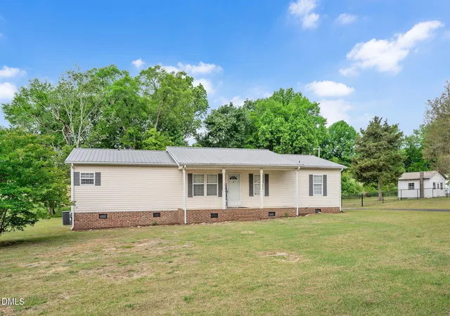 Photo 2 of Manufactured home for sale at 795 Patterson, Broadway, NC 27505 | MLS# 10165939 | Listing updated on 2026-09-28
