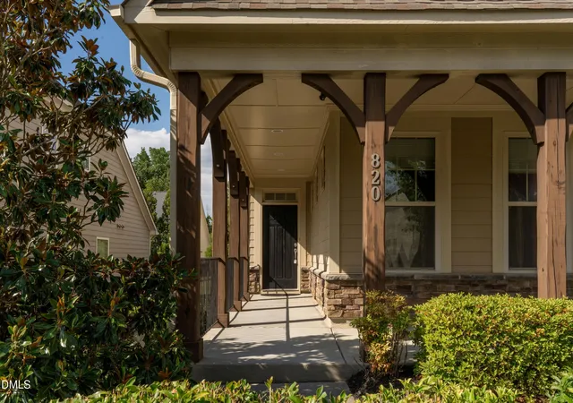 Photo 3 of Single family home for sale at 820 Lemongrass Ln, Wake Forest, NC 27587 | MLS# 10166869 | Listing updated on 2026-09-10