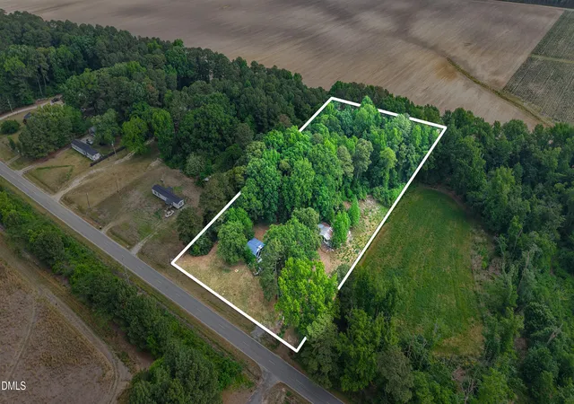 Homes for sale in Faison, NC | 3237 E Darden Rd, Faison, NC 28341 | MLS# 10166135
