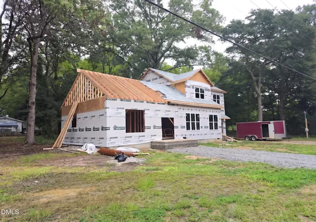3rd image of 224 W Holly Springs Rd, Holly Springs, NC 27540 | MLS# 10172456