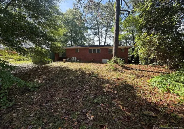 2nd image of 1876 Gola Dr, Fayetteville, NC 28301 | MLS# 761903