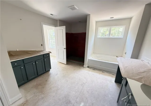 Photo 5 of Single family home for sale at 420 Grand Griffon Way, Lillington, NC 27546 | MLS# 762292 | Listing updated on 2026-08-01
