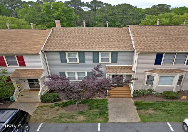Photo 3 of Townhouse for sale at 6544 English Oaks Dr, Raleigh, NC 27615 | MLS# 10167600 | Listing updated on 2026-07-31