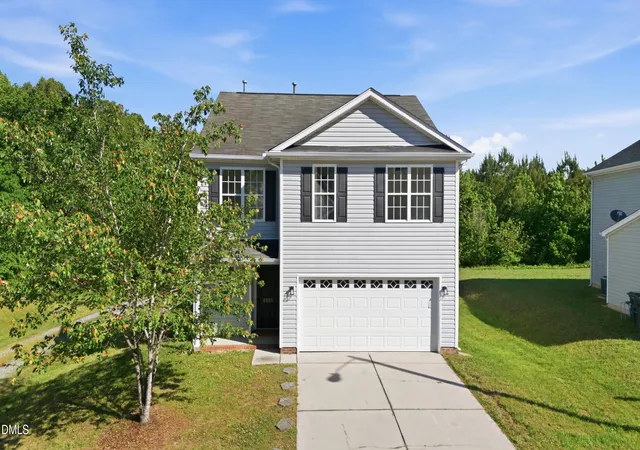 Photo 3 of Single family home for sale at 4908 Peppercorn Ln, Greensboro, NC 27406 | MLS# 10166218 | Listing updated on 2026-10-07