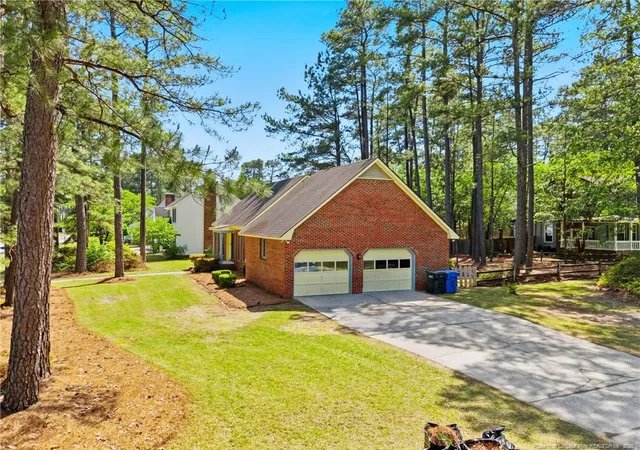 Photo 3 of Single family home for sale at 390 Hilliard Dr, Fayetteville, NC 28311 | MLS# 762325 | Listing updated on 2026-08-29