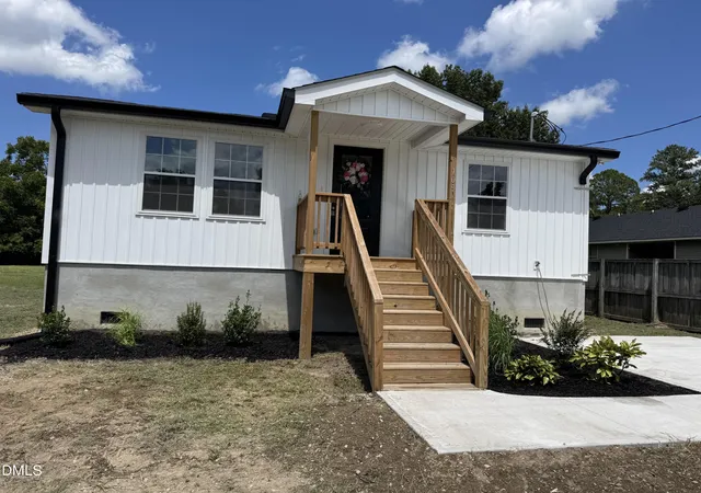 2nd image of 109 Hazel St, Goldsboro, NC 27530 | MLS# 10166484