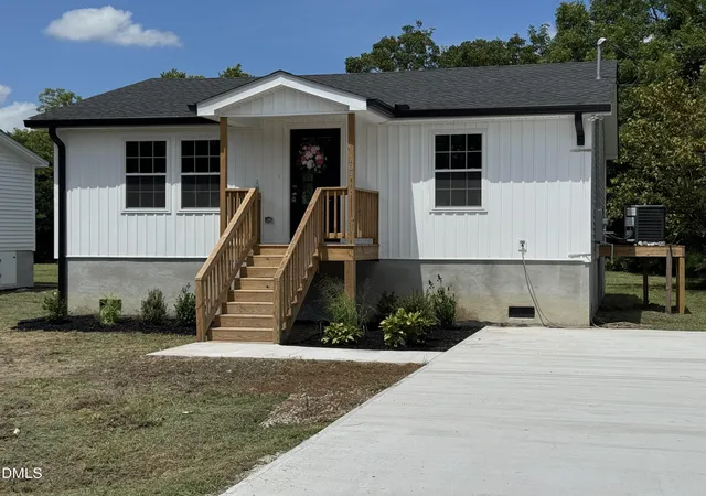 3rd image of 109 Hazel St, Goldsboro, NC 27530 | MLS# 10166484