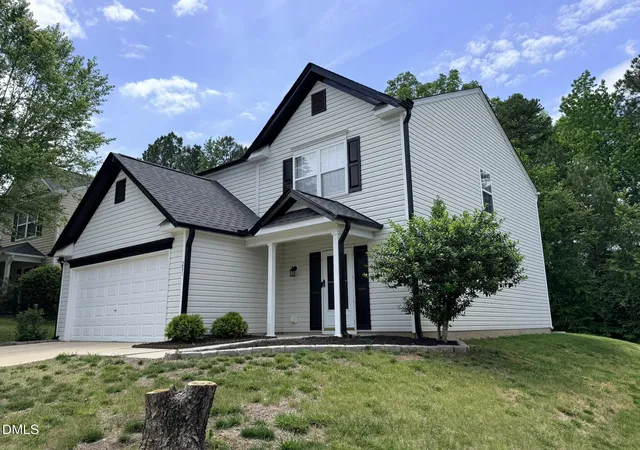 Photo 3 of Single family home for sale at 231 Pebblestone Dr, Durham, NC 27703 | MLS# 10166282 | Listing updated on 2026-10-15